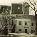 Ein altes Foto der Kirche in der Stadt Hollenburg